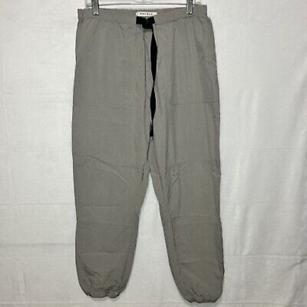 PacSun 100% Nylon Gray Elastic Waist Jogger Pants Pockets Sz M (30 x 28)